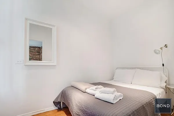 Rented by Bond New York | media 6