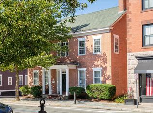 417 Hope St, Bristol, RI 02809