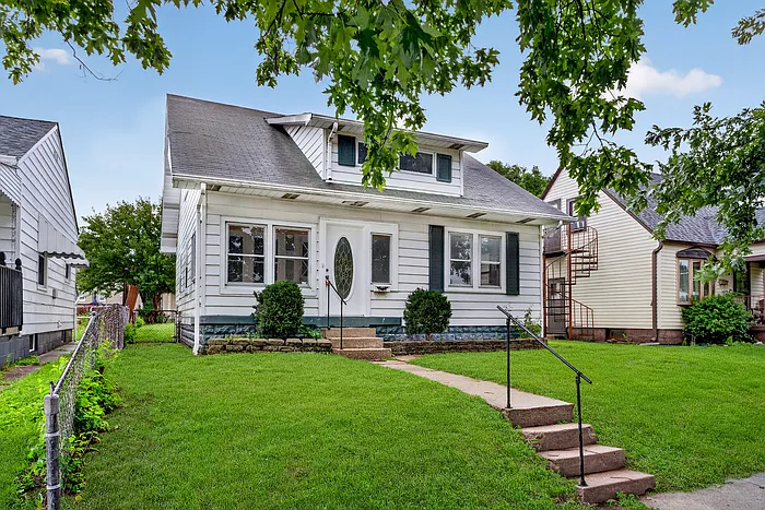 3 bed, 2.0 bath, 1316 sqft, $1,500 — Photo 3