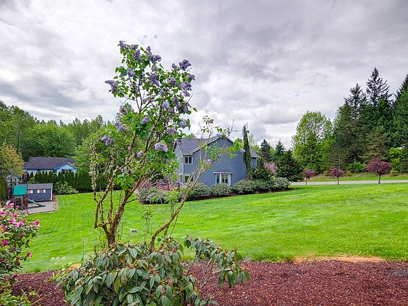 2nd image of 27618 NE Quail Creek Dr