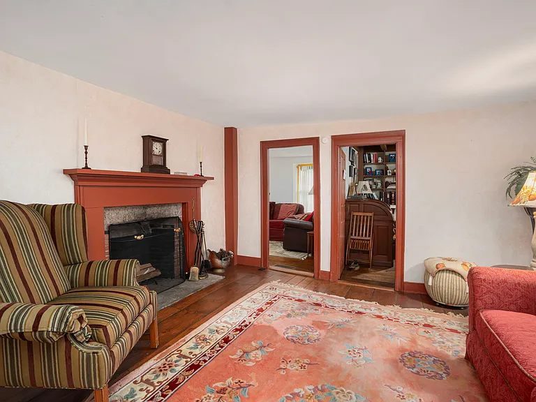 1515 South Rd — Photo 11
