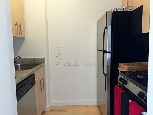 Rented by Bouklis Group | media 55