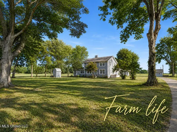 12911 Star Landing Rd W, Lake Cormorant, MS 38641