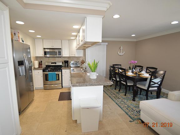 3rd image of 215 33rd St #A