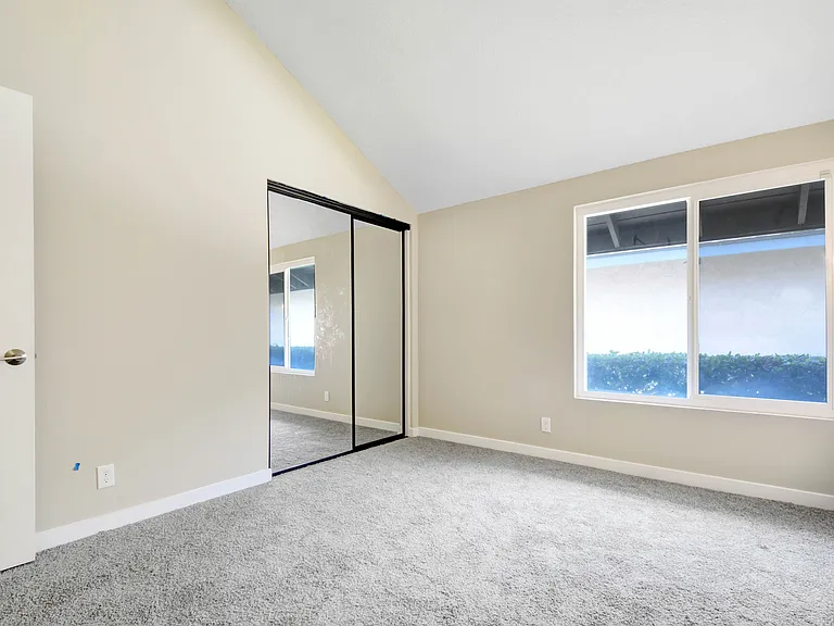 8555 Sandalwood Ct — Photo 11