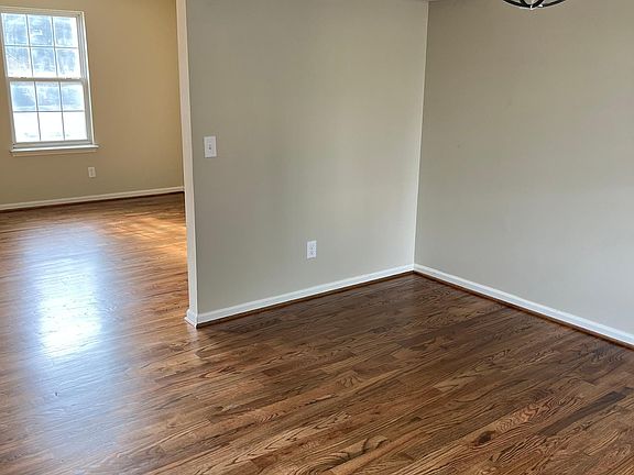 DINING INTO LIVINGROOM