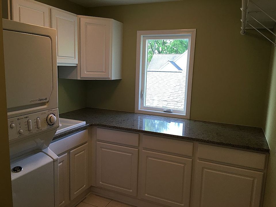 1st image of 429 Big Bay Dr