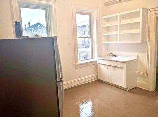 1325 W 18th St #2R, Chicago, IL 60608