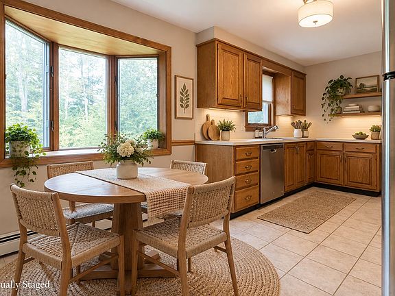 4th image of 70 Old Jaffrey Road