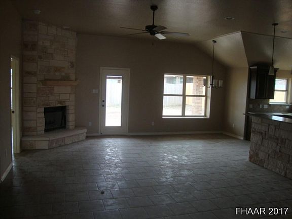 3rd image of 3606 Loma Gale Ln