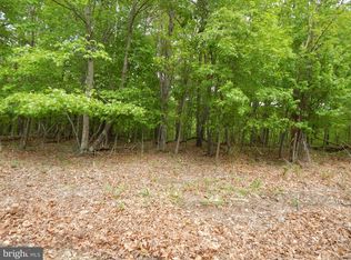 Plum Tree Ln, Berkeley Springs, WV
