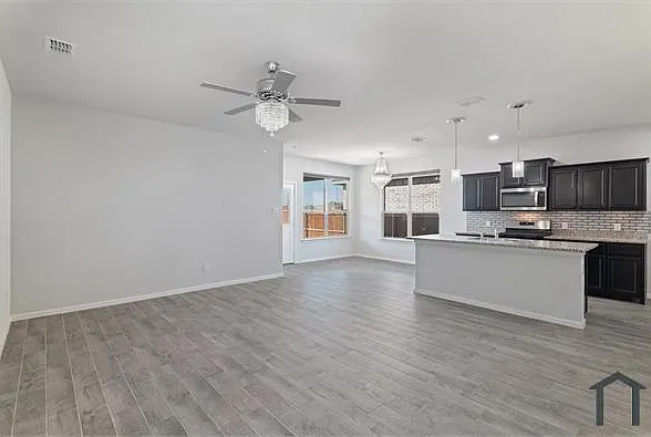 4 bed, 1773 sqft, $3,000 — Photo 3