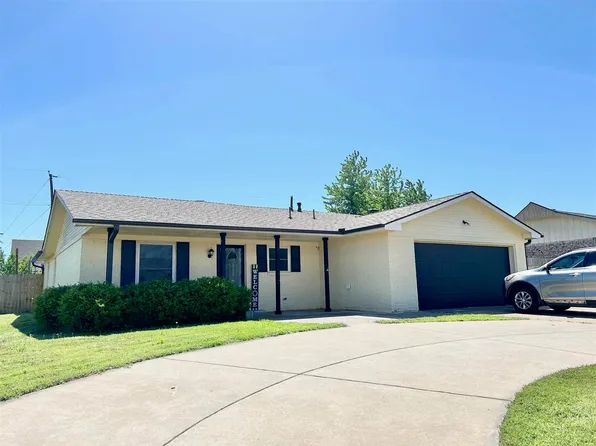 1214 2nd Pl, Elgin, OK 73538