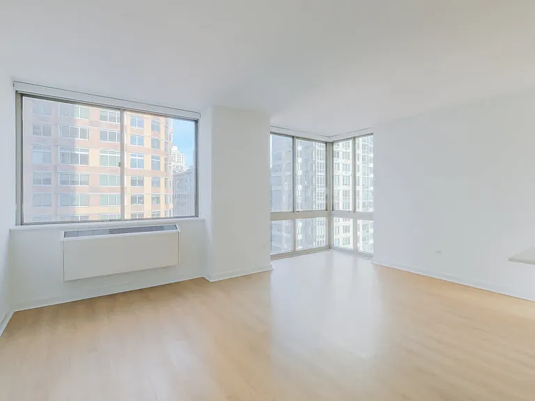 777 6th Ave #16F — Photo 39