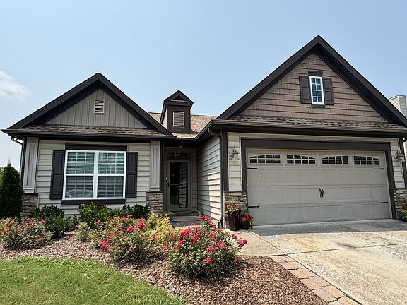 2nd image of 4237 Longfellow Dr