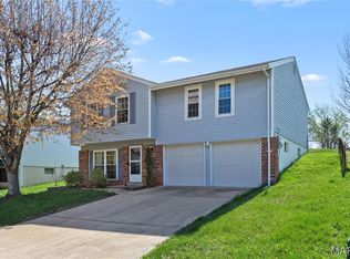 2328 Water Tower Rd, High Ridge, MO 63049
