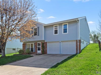 2328 Water Tower Rd, High Ridge, MO, 63049