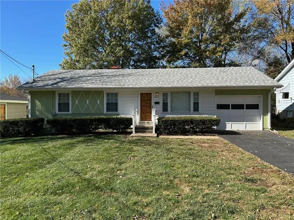 930 N Kiger Rd, Independence, MO 64050