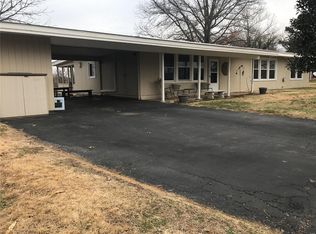 360 Old Meramec Station Rd, Ballwin, MO 63021