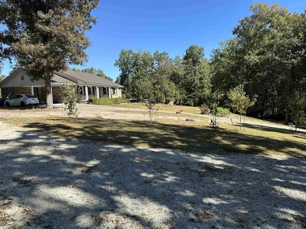 155 Lewter Rd, Crump, TN 38327