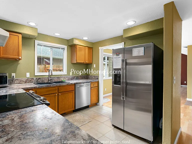 22340 SW Nottingham Ct — Photo 6