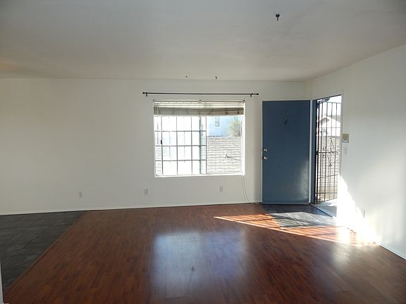 3rd image of 3754 32nd St APT 4