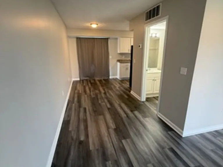 317 Churchill Dr — Photo 10