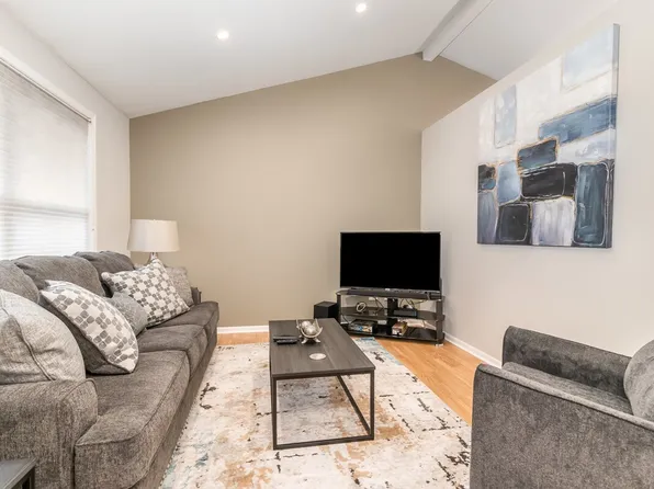 6907 Manchester Dr #Id1285070p, Plainfield, IL 60586