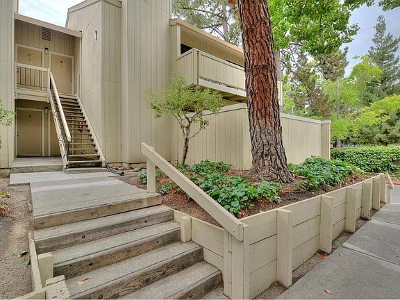 4th image of 3015 Kaiser Dr Unit F