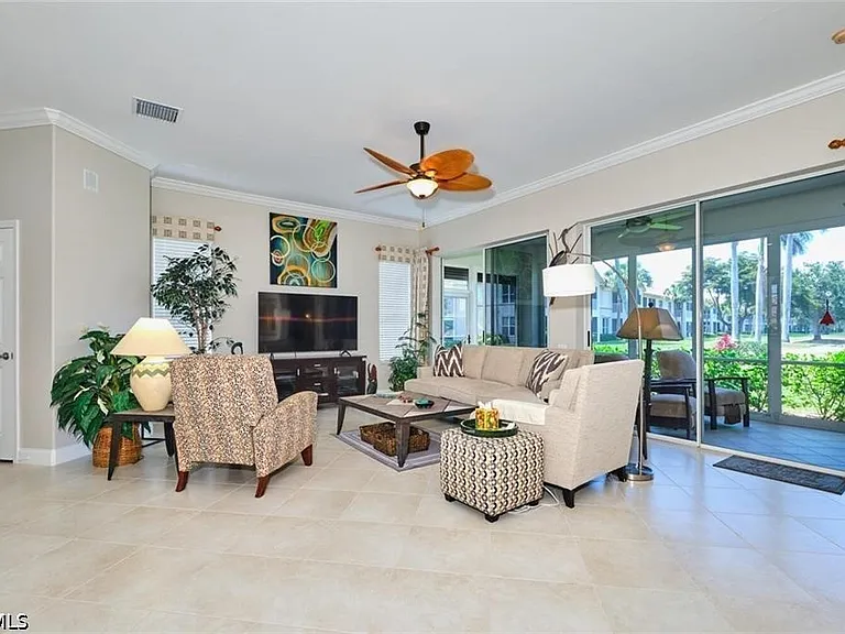 9240 Willowcrest Ct — Photo 13