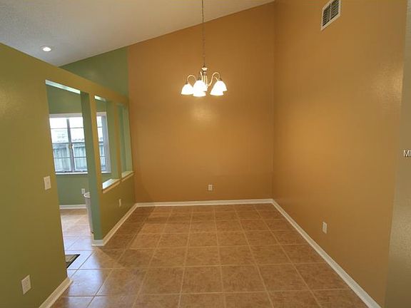 5th image of 328 Blacktail Ct