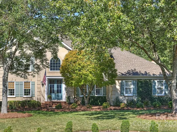 10030 Berkeley Forest Ln, Charlotte, NC 28277