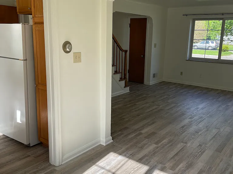 112 S Scott St #114 — Photo 5
