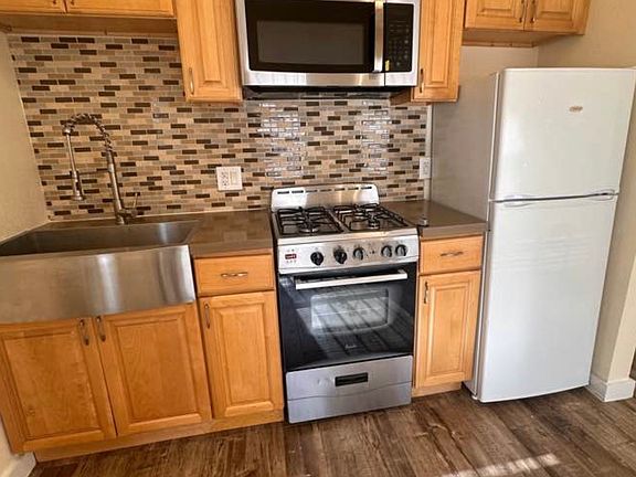 2nd image of 327 W 45th St APT 2