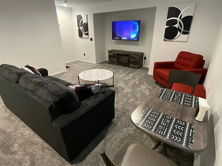 1515 W Main St #301 — Photo 16