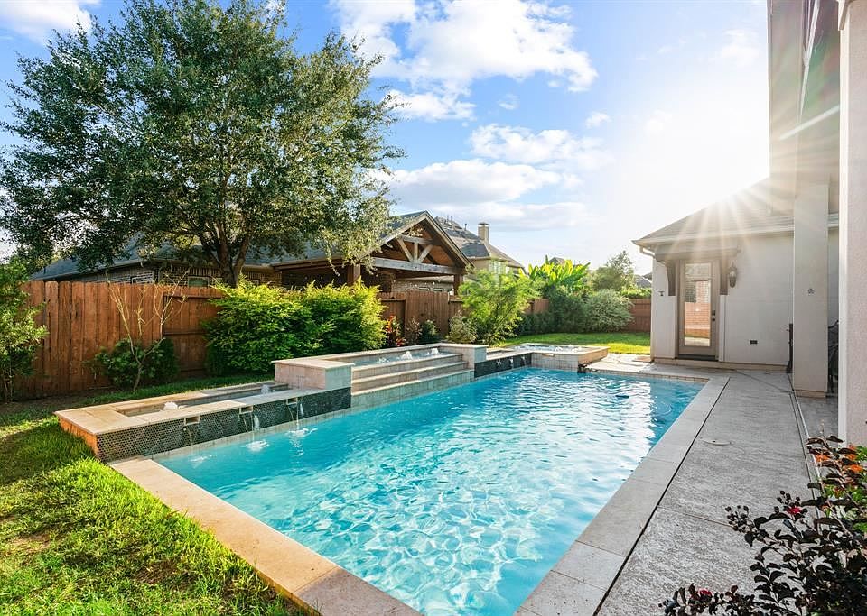 1st image of 20523 Delta Lake Dr