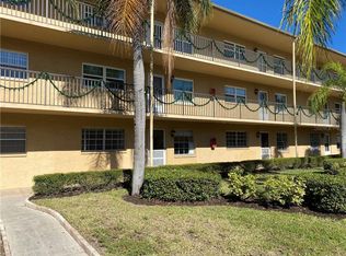 851 Maple Ct APT 103, Dunedin, FL 34698
