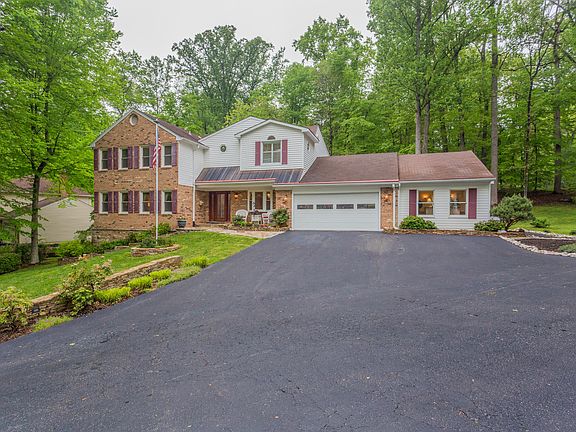 3rd image of 11806 Grenadier Ct