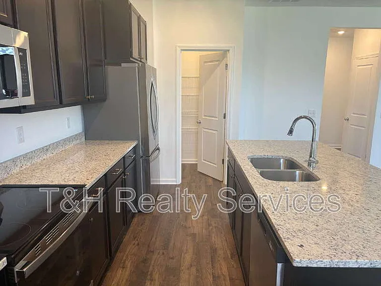 354 N Grand Oak Dr — Photo 7