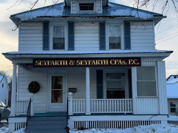 564 E Main St, Malone, NY 12953