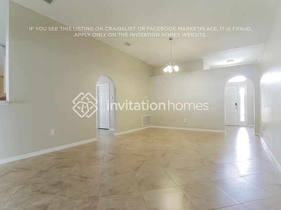 5th image of 10244 Laxton St