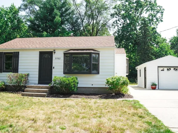 3762 Miramar Ave NE, Grand Rapids, MI 49525