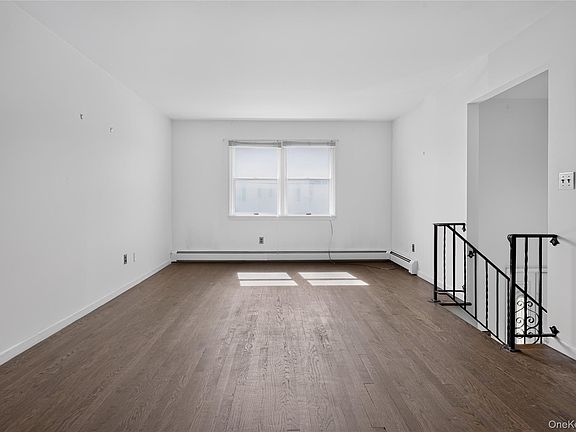 5th image of 131 Frank Avenue