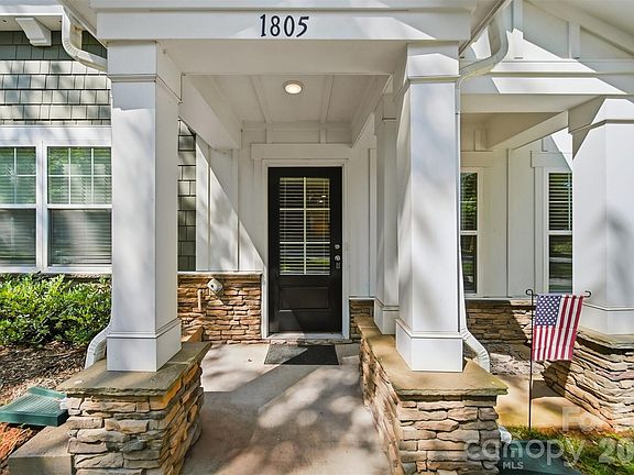 3rd image of 1805 Edgewater Dr NW