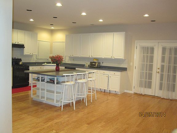 Large kitchen 