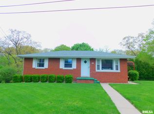 211 Fairoaks Ct, Bartonville, IL 61607