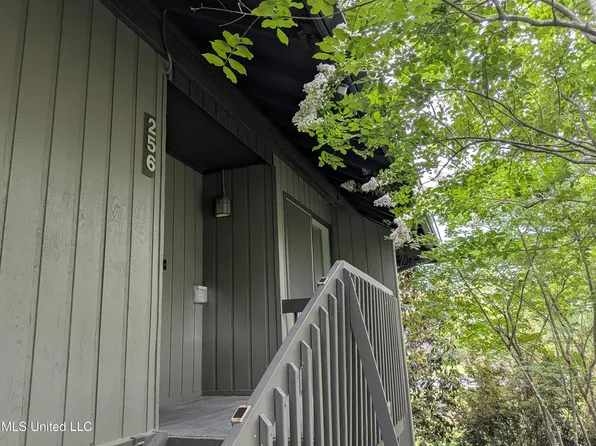 256 Lanai Vlg #256, Diamondhead, MS 39525