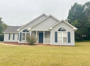 312 Golden Leaf Ln, Simpsonville, SC 29681