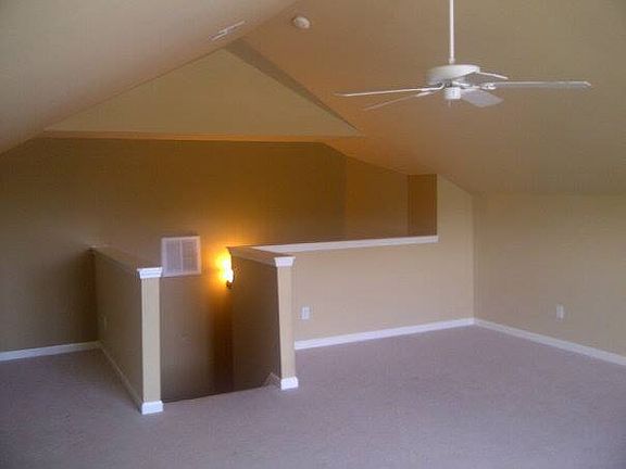 HUGE Bonus Room