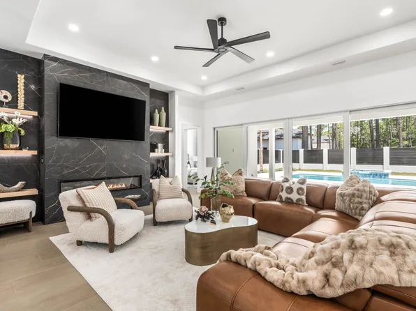 1124 Thompson Rd, Pt Washington, FL 32459